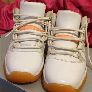 Citrus 11’s retro Jordan’s